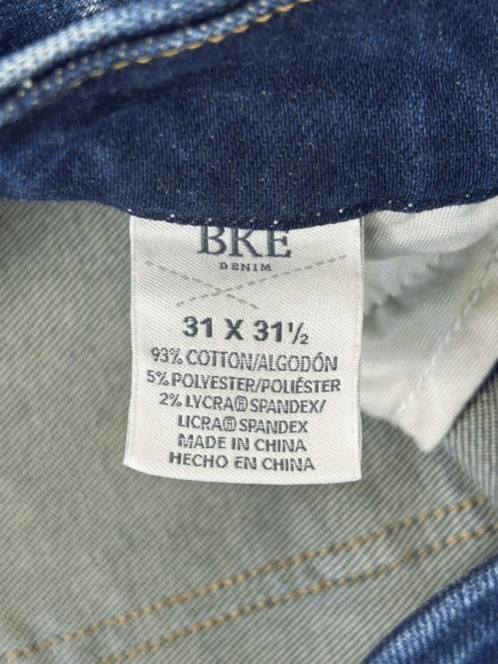 BKE Stella Slim Fit Low Rise Boot Cut Jeans Size 31 X 31.5 Medium Wash Stretch - Picture 4 of 9
